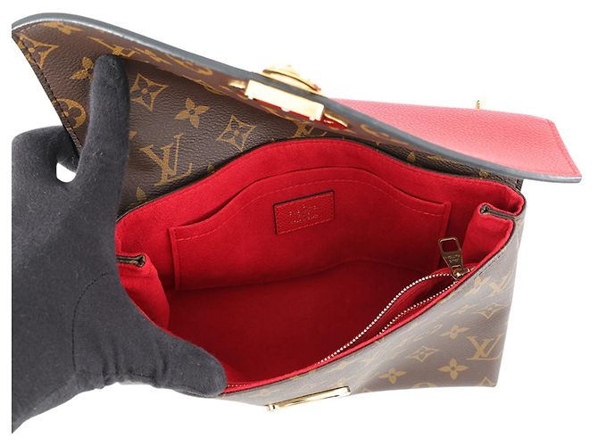 Louis Vuitton Brown Monogram Saint Placide - vista 4