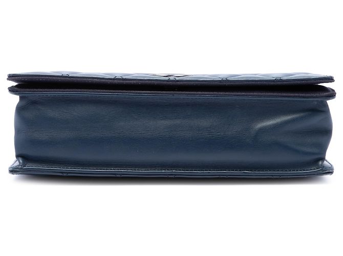 Chanel Blue Medium Quilted Lambskin Ballerine Flap Azul - vista 3