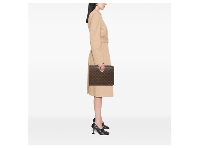 Louis Vuitton Brown Monogram Poche Documents Portfolio 30 Castaño - vista 6