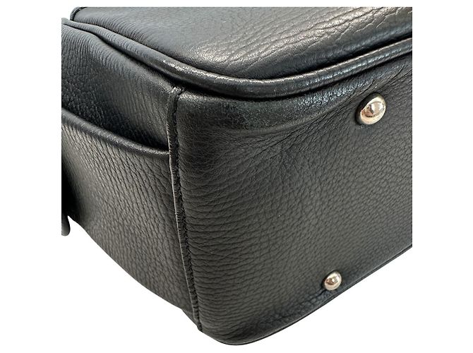 Burberry Handtasche aus schwarzem Leder - Ansicht 4