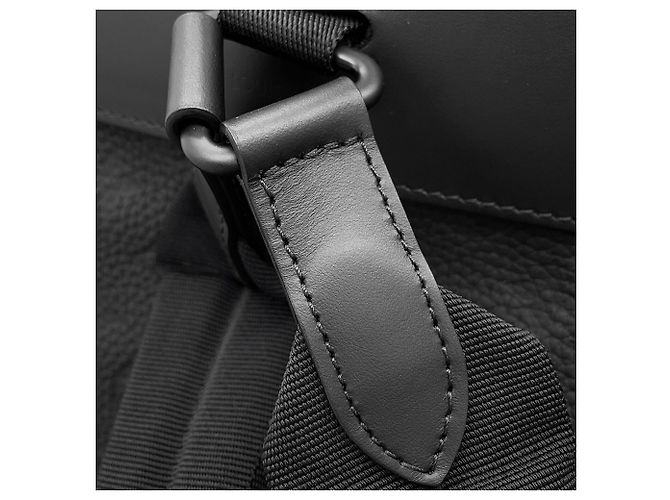 Sac à dos Louis Vuitton Monogram Taurillon Christopher PM Noir - vue 14