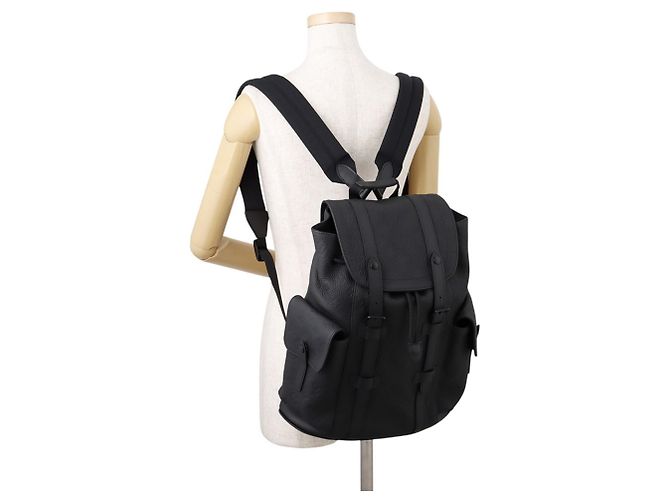 Sac à dos Louis Vuitton Monogram Taurillon Christopher PM Noir - vue 4