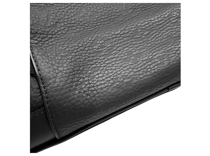 Sac à dos Louis Vuitton Monogram Taurillon Christopher PM Noir - vue 7