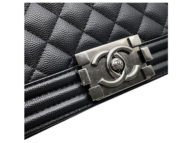 Borsa a tracolla Chanel in vitello martellato nero - vista 12