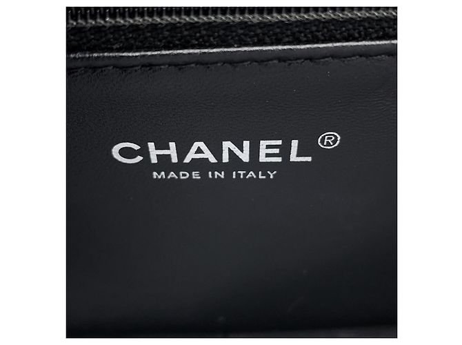 Borsa a tracolla Chanel in vitello martellato nero - vista 16