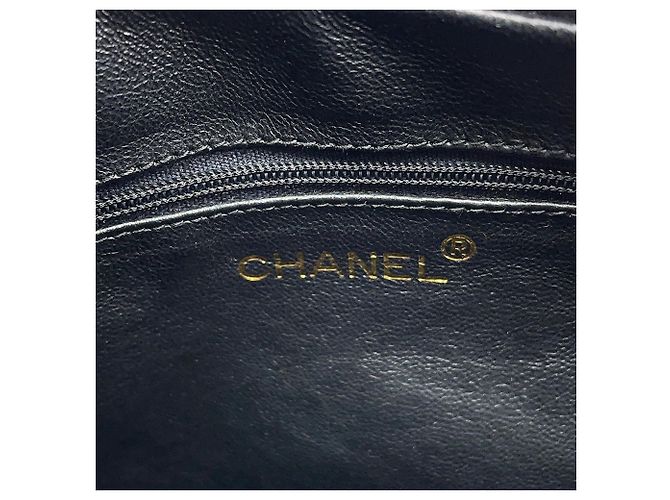 Borsa a tracolla con catena Chanel in pelle verniciata nera Nero - vista 16