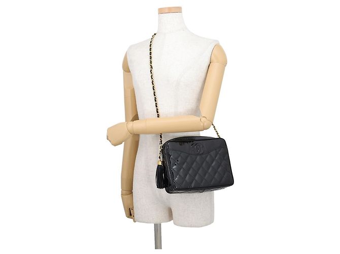 Borsa a tracolla con catena Chanel in pelle verniciata nera Nero - vista 4