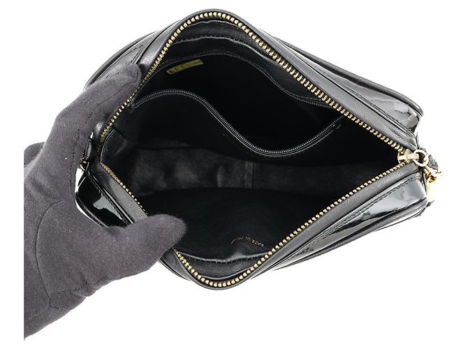 Borsa a tracolla con catena Chanel in pelle verniciata nera Nero - vista 5