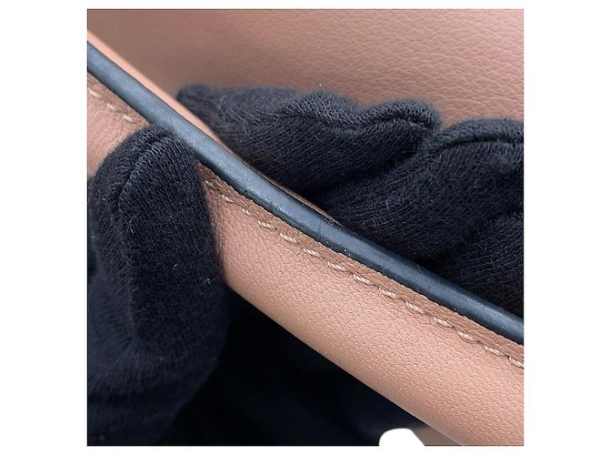 Bolso de mano Loewe Puzzle Medium Rosa Beige - vista 12