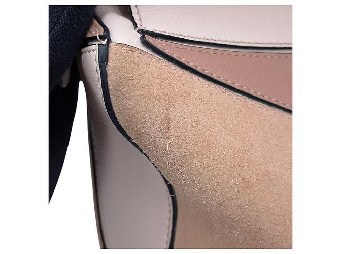 Bolso de mano Loewe Puzzle Medium Rosa Beige - vista 13