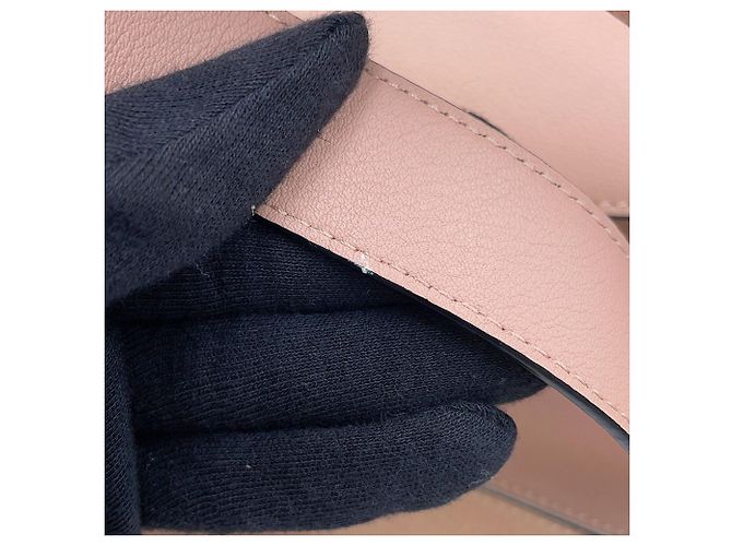 Bolso de mano Loewe Puzzle Medium Rosa Beige - vista 16