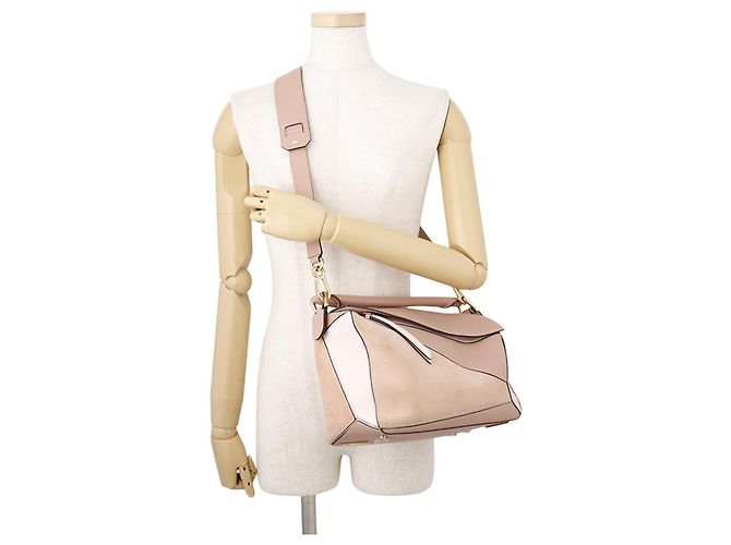 Bolso de mano Loewe Puzzle Medium Rosa Beige - vista 5