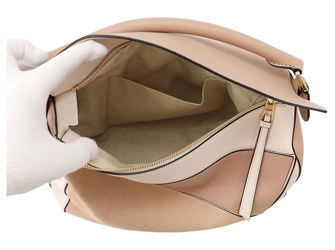 Bolso de mano Loewe Puzzle Medium Rosa Beige - vista 6