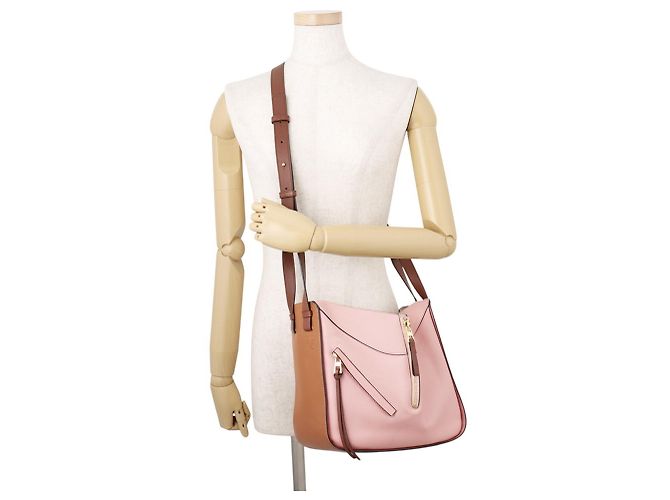 Bolsa Loewe Hammock Small em pele de vitelo granulada Marrom Rosa - vista 5