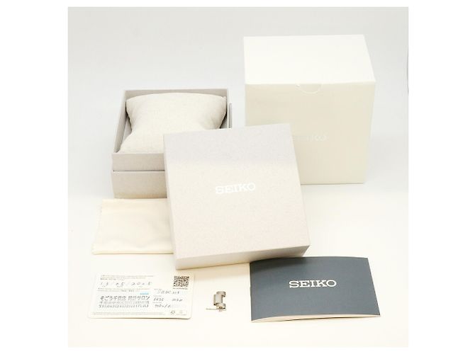 Seiko Prospex SBDC213 Automatic Wristwatch - view 9