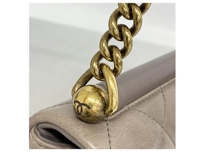 Bolsa de Ombro Chanel Matelassé com Corrente Cinza - vista 8