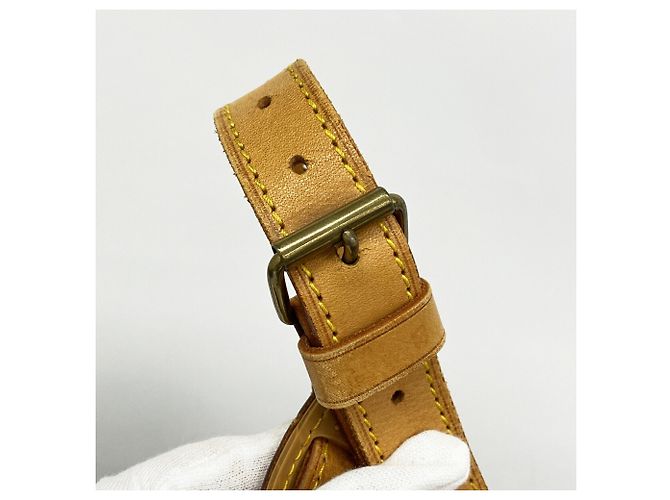 Louis Vuitton Boston Monogram Keepall Bandoulière 60 Castaño - vista 12