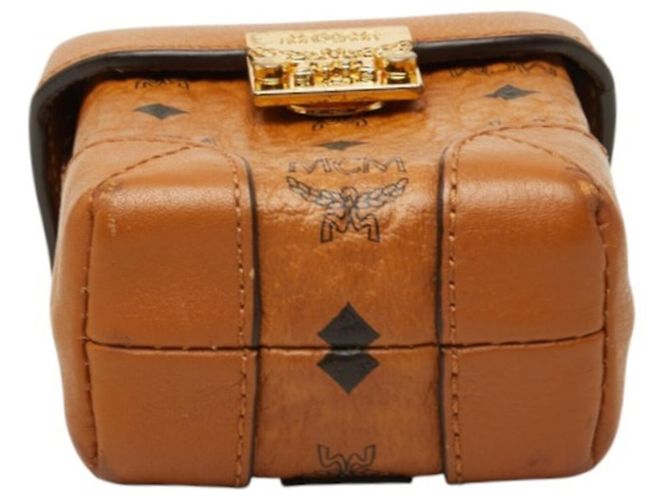 MCM Visetos Logogram Soft Berlin Mini Shoulder Bag Castaño - vista 3