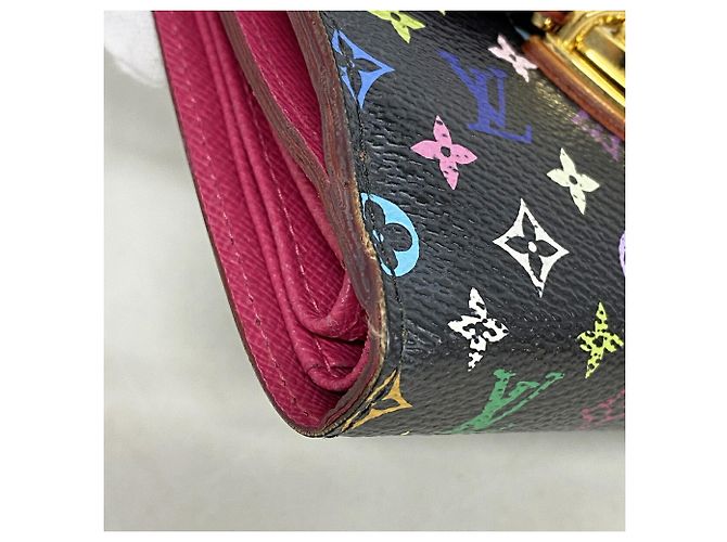Louis Vuitton Tri-fold Wallet in Grenade Noir Black Red - view 6