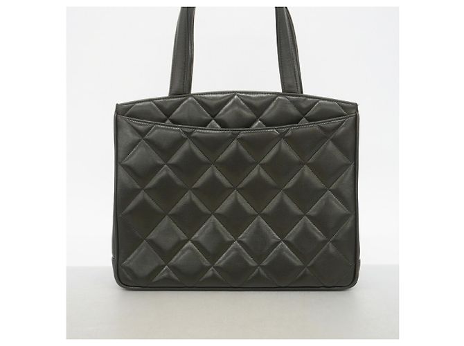 Chanel Matelassé Lammleder Tote Bag Schwarz - Ansicht 11