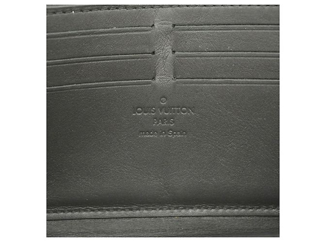 Louis Vuitton LV Aerogram Zippy Wallet Black - view 4