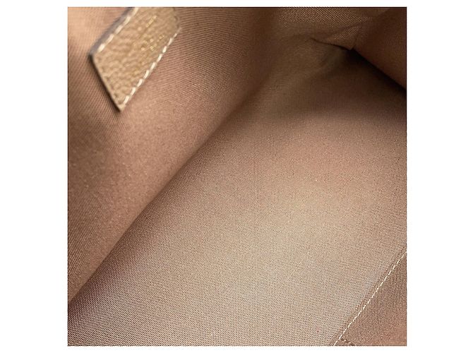 Bolsa Louis Vuitton Monogram Empreinte Vosges MM Taupe - vista 9