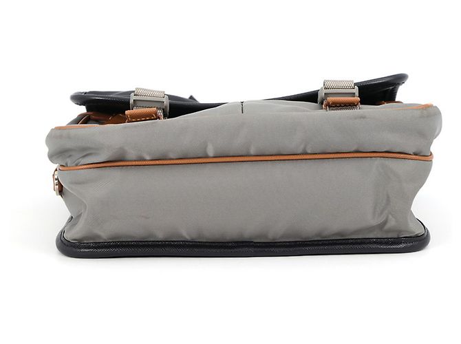 Bolsa de ombro Prada em couro Saffiano e nylon Marrom Preto - vista 3