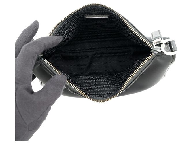 Bolsa de ombro Prada em couro Saffiano preto - vista 5