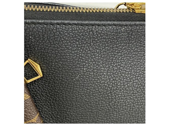 Borsa Louis Vuitton Monogram V Tote MM Nero - vista 10