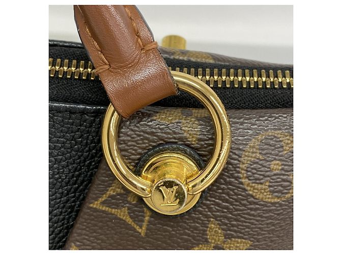 Borsa Louis Vuitton Monogram V Tote MM Nero - vista 12