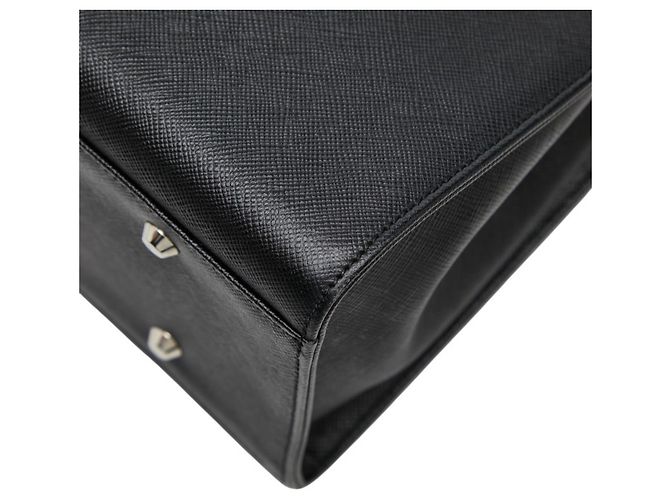 Borsa a mano in pelle nera Burberry Nova Check Nero - vista 6