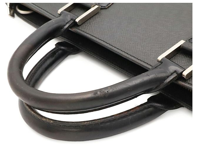 Borsa Louis Vuitton Taiga Port Document Rosan Nero Grigio - vista 5