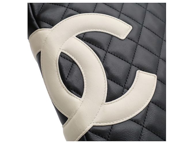 Chanel Cambon Line Medium Pochette Schultertasche Schwarz Weiß - Ansicht 10