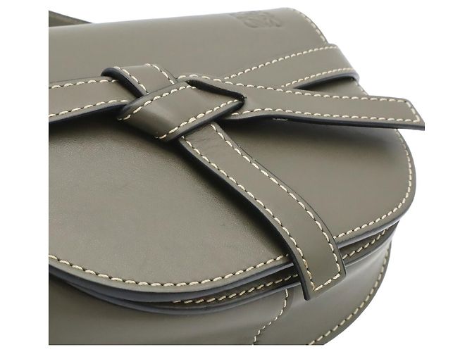 Bolso riñonera Loewe Mini Gate Caqui - vista 9