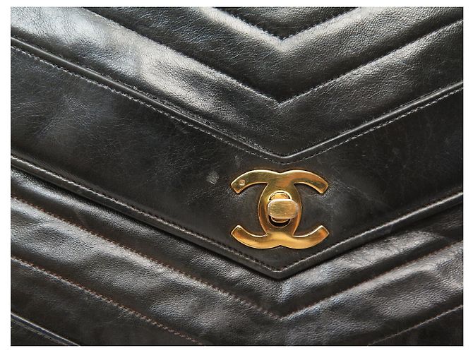 VINTAGE CHANEL CLASSIQUE TIMELESS HANDTASCHE AUS SCHWAREM CHEVRON-LEDER Schwarz - Ansicht 19