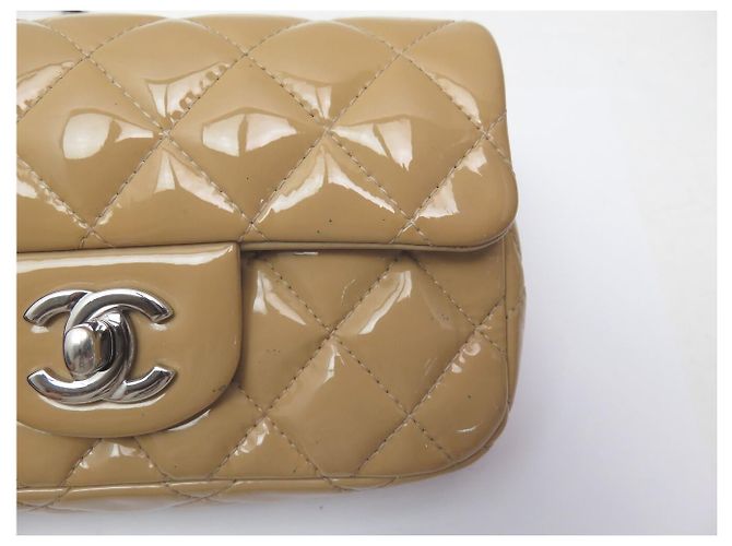 BORSA A MANO CHANEL MINI CLASSIQUE TIMELESS IN PELLE LACCA CAMEL LEATHER BAG Cammello - vista 13