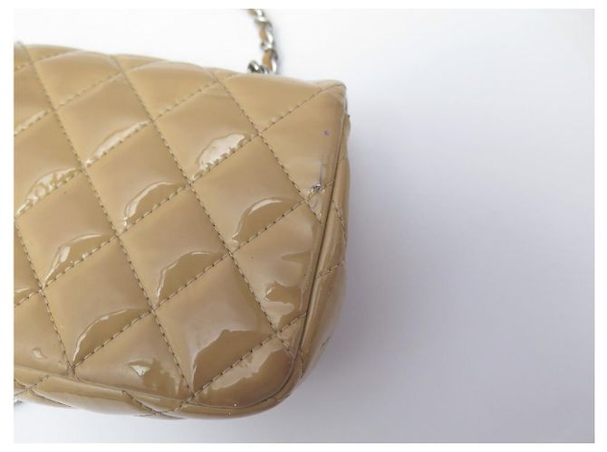 BORSA A MANO CHANEL MINI CLASSIQUE TIMELESS IN PELLE LACCA CAMEL LEATHER BAG Cammello - vista 16