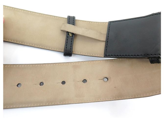 Alaïa ALAIA BREITER GÜRTEL T70 BIS 74 CM AUS SCHWARZEM LEDER - Ansicht 8