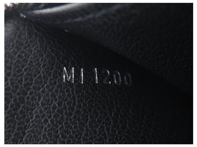 NEW LOUIS VUITTON ZIPPY WALLET PYTHON LEATHER MONOGRAM N97059 Black - view 12