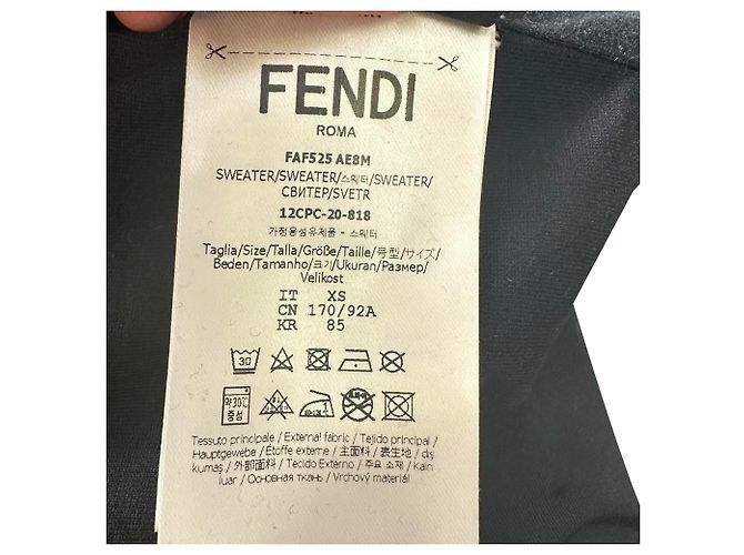 Fendi Kapuzenpullover mit Reißverschluss und Stehkragen aus schwarzer Baumwolle - Ansicht 20