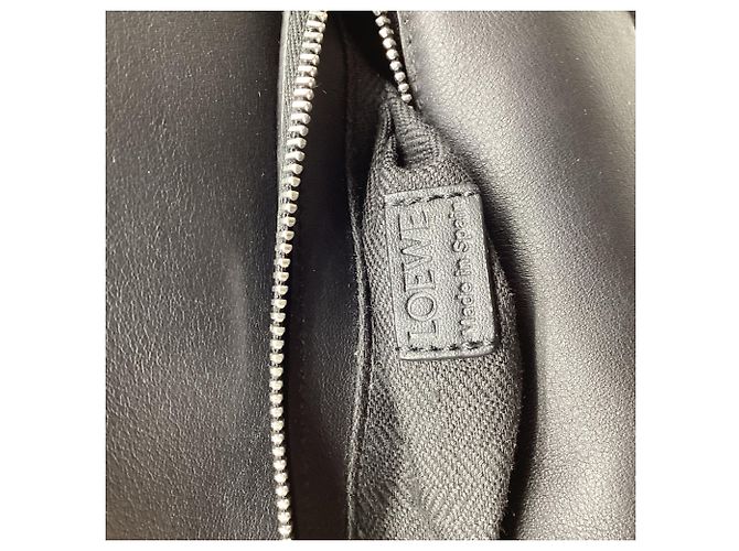 Borsa cintura Loewe Small Puzzle in pelle di vitello nera Nero - vista 11
