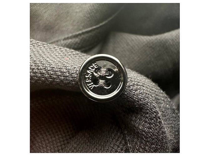 Polo Versace com patch em algodão preto - vista 13