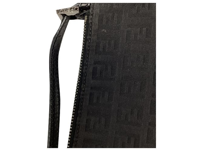 Borsa a tracolla Pochette Fendi Mini Zucchino in tela nera Nero - vista 9
