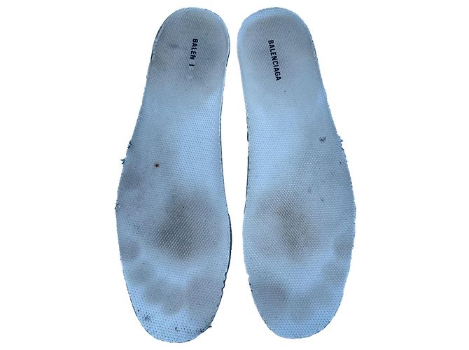 Balenciaga Triple S Clear Sole Sneaker aus beigem Polyester - Ansicht 15