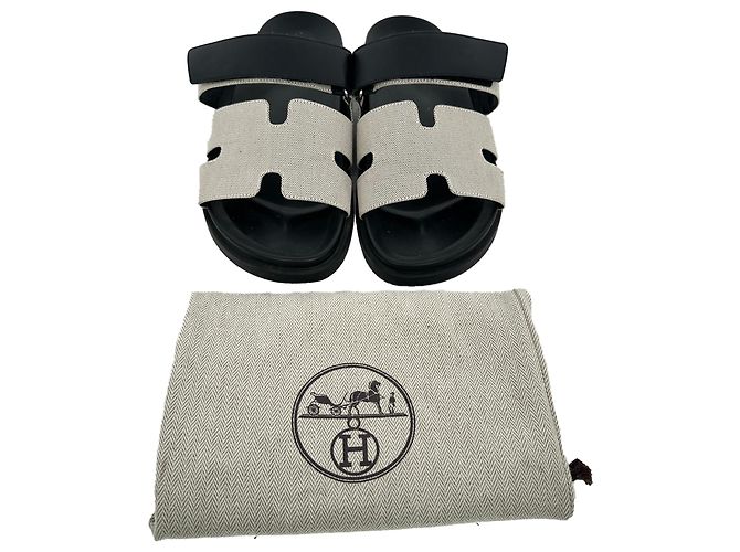 Sandali Hermès Chypre in tela e pelle bianco e nero - vista 15