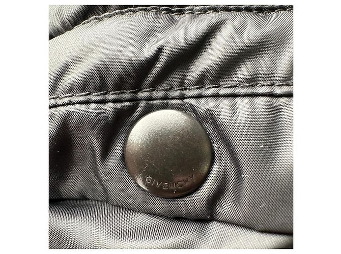 Givenchy Daunenjacke mit Logo-Patch aus schwarzem Polyester - Ansicht 12