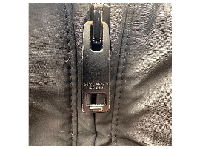 Givenchy Daunenjacke mit Logo-Patch aus schwarzem Polyester - Ansicht 4