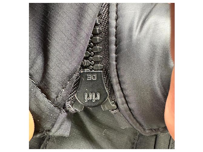 Givenchy Daunenjacke mit Logo-Patch aus schwarzem Polyester - Ansicht 8