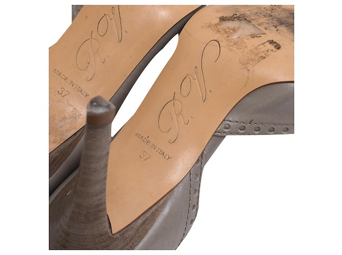 Décolleté a punta stile Brogue D'Orsay Roger Vivier in pelle grigia Grigio - vista 7
