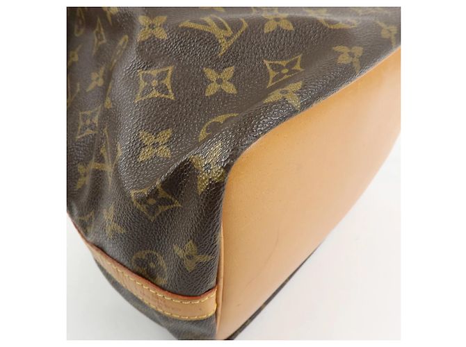 Noe Louis Vuitton Monogram Noé PM Bolso Saco Castaño Monograma - vista 3